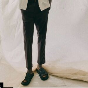 Men's NEW H&M Brown cropped regular fit Pants